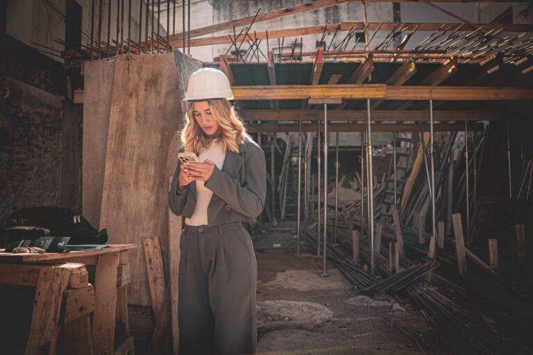 AI Scheduling for Contractors: What Works When Jobs Run Late
